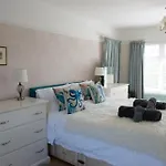 West Cross Mumbles Seaside Escape - 5 Bed House