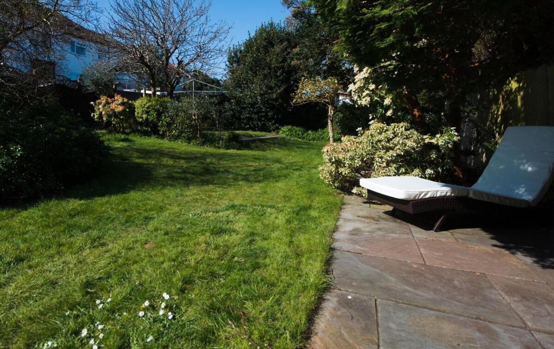 Holiday home West Cross Mumbles Seaside Escape - 5 Bed House *