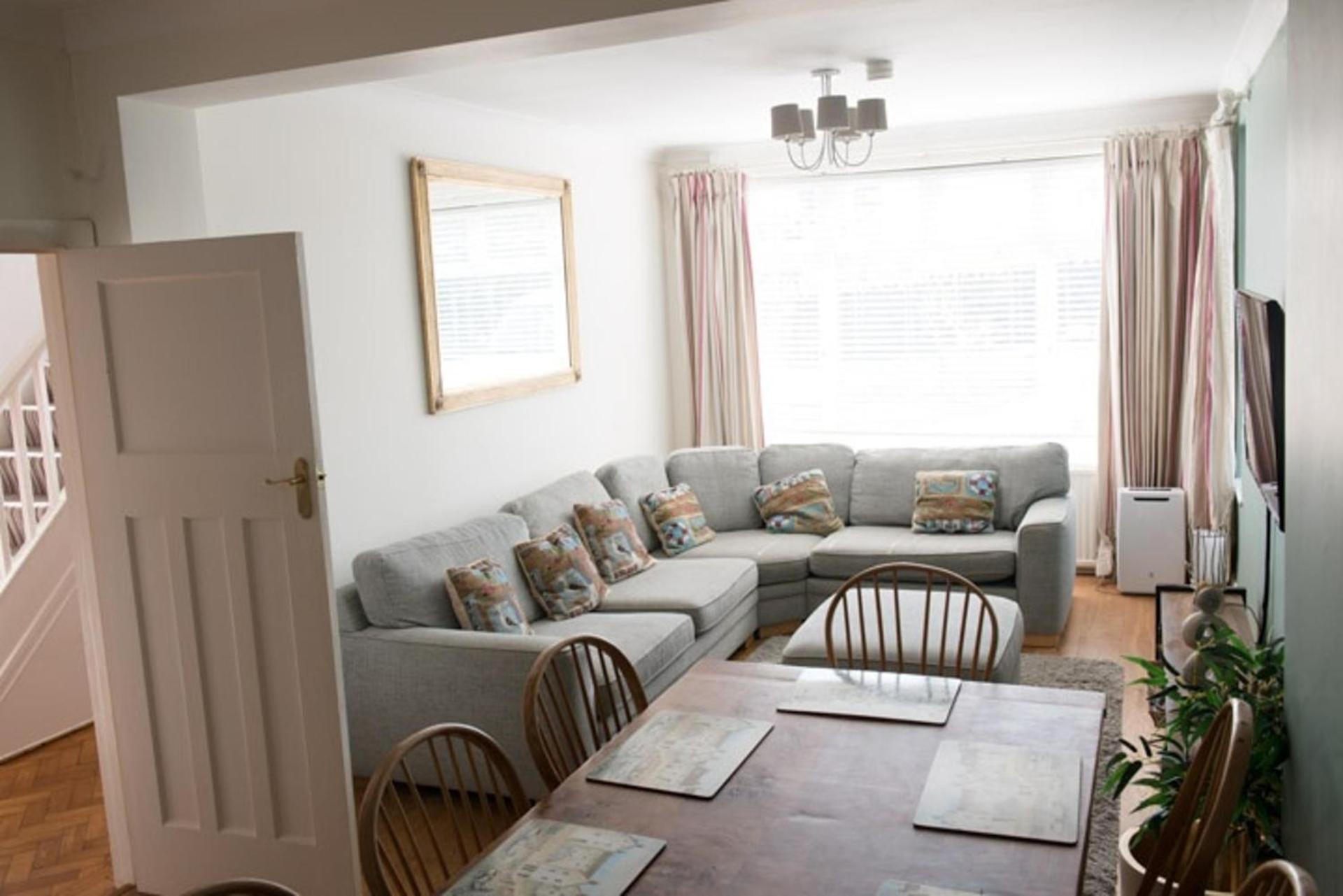 West Cross Mumbles Seaside Escape - 5 Bed House