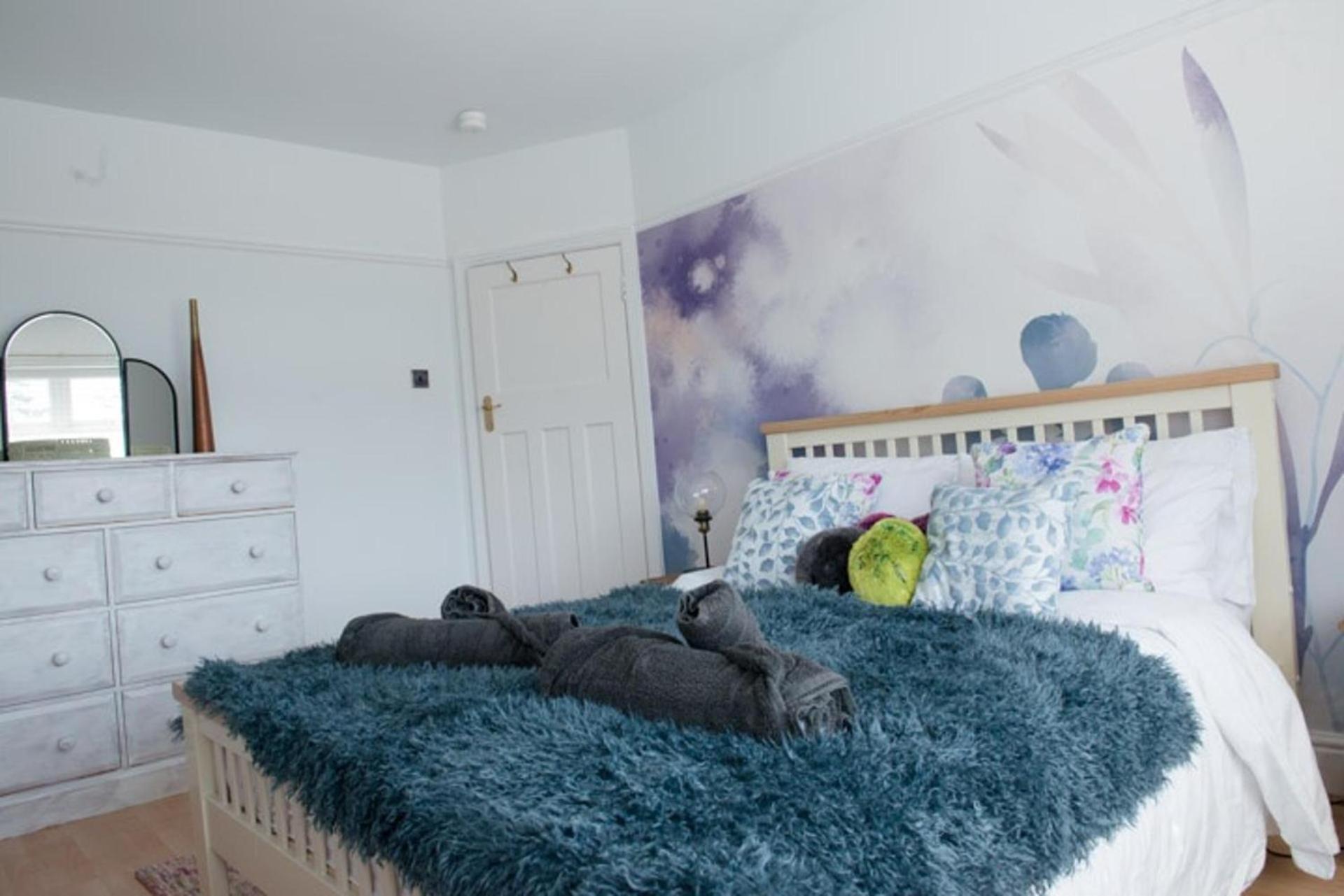 Holiday home West Cross Mumbles Seaside Escape - 5 Bed House *